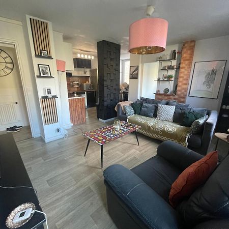 Bel Appartement Spacieux ,Convivial De 3 Chambres Avec Parking Prive Secure Caen Exteriér fotografie
