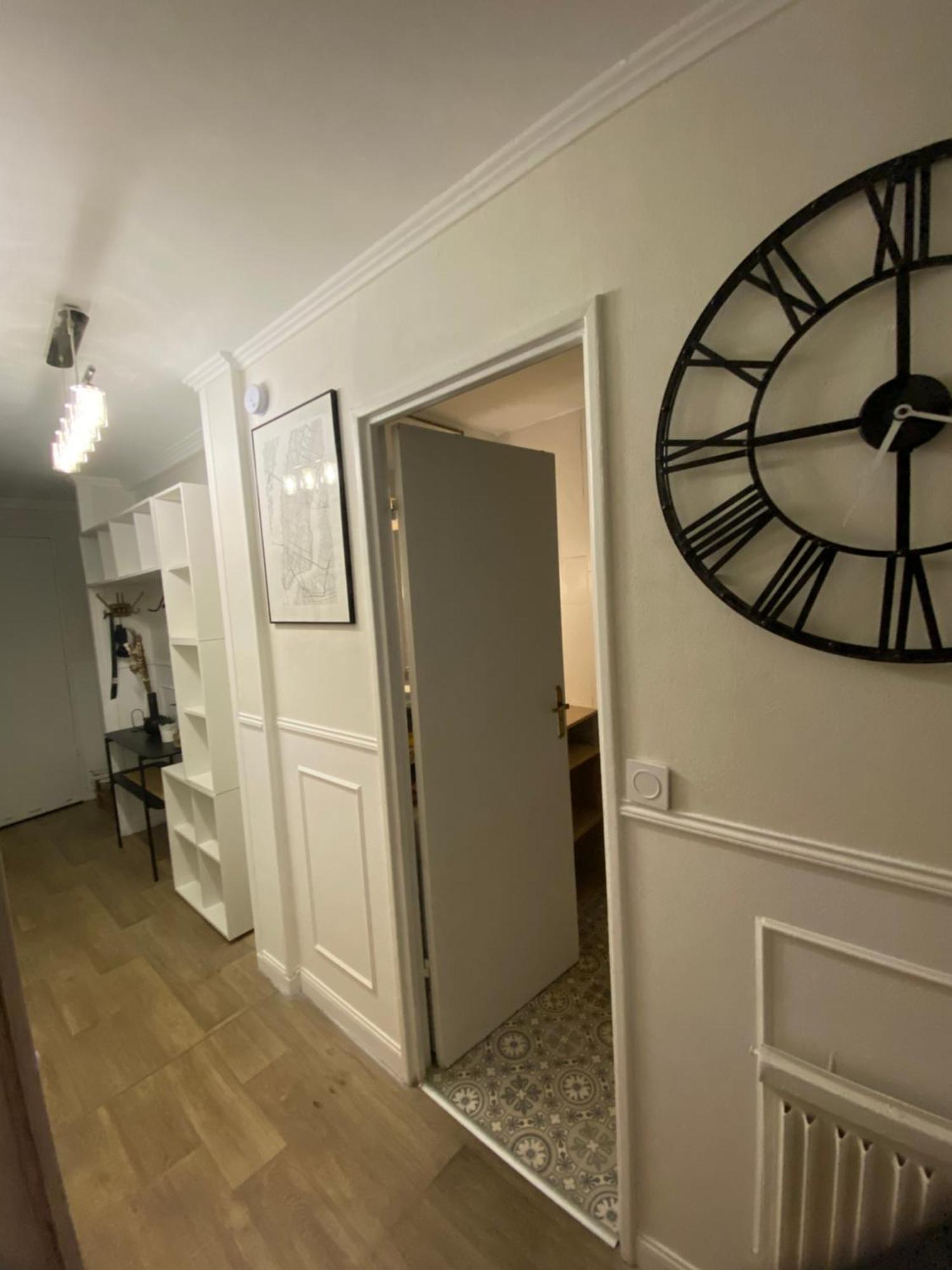 Bel Appartement Spacieux ,Convivial De 3 Chambres Avec Parking Prive Secure Caen Exteriér fotografie