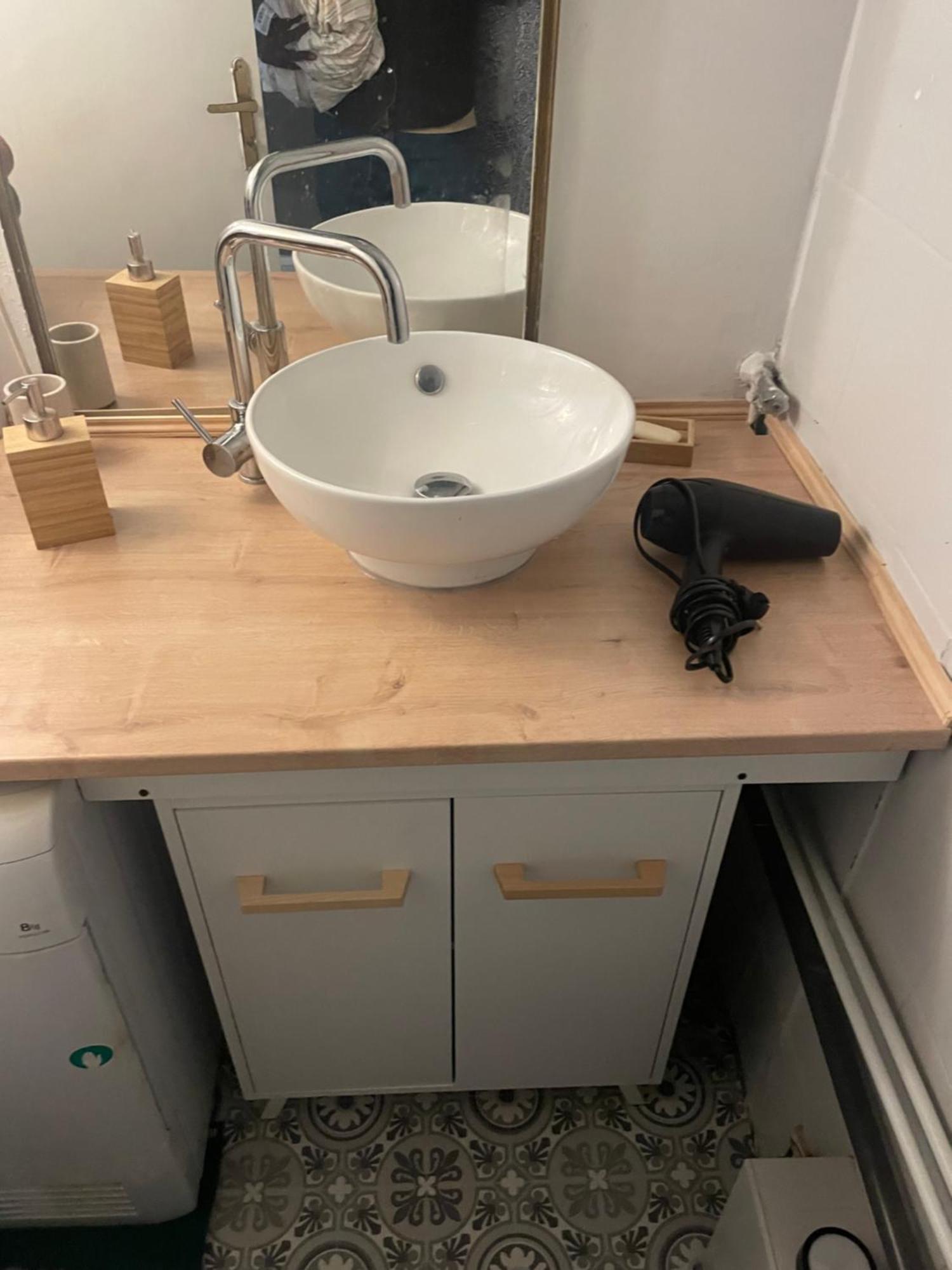 Bel Appartement Spacieux ,Convivial De 3 Chambres Avec Parking Prive Secure Caen Exteriér fotografie